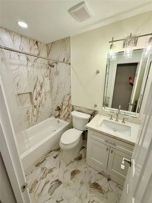 Bathroom, Interior, Marble, Marble Walls, Recessed Lighting