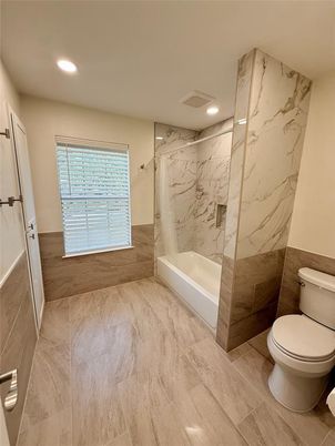 Bathroom, Interior, Marble, Marble Walls, Recessed Lighting