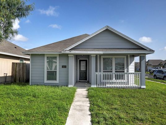 Exterior, Facade, American Craftsman