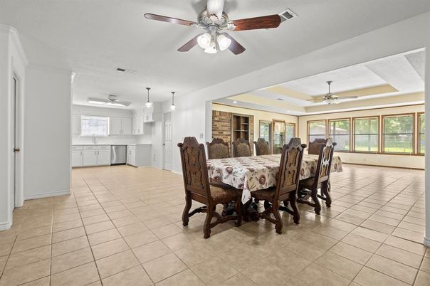 Dining room, Interior, Kitchen, Pendant Lights, Recessed Lighting