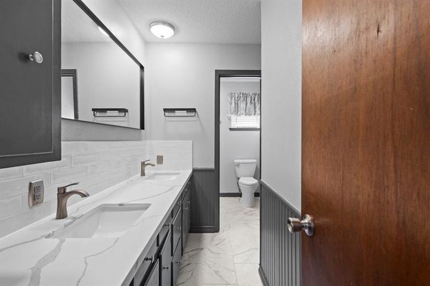 Bathroom, Dual Sink Vanities, Interior, Marble