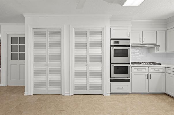 Interior, Kitchen, Stainless Steel Appliances