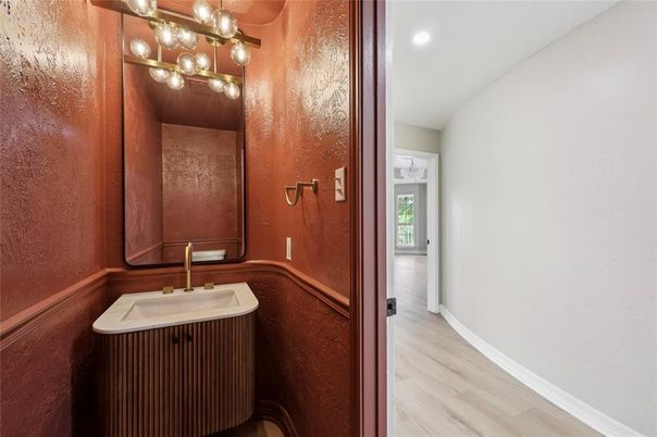 Bathroom, Interior, Recessed Lighting, Wood Texture Flooring