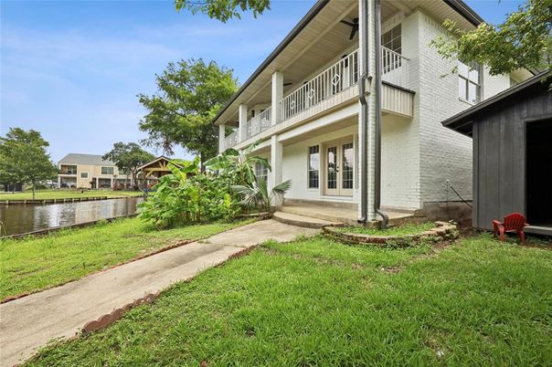 Backyard, Exterior, Water