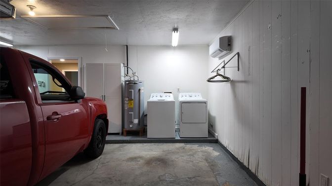 Garage, Interior, Washer