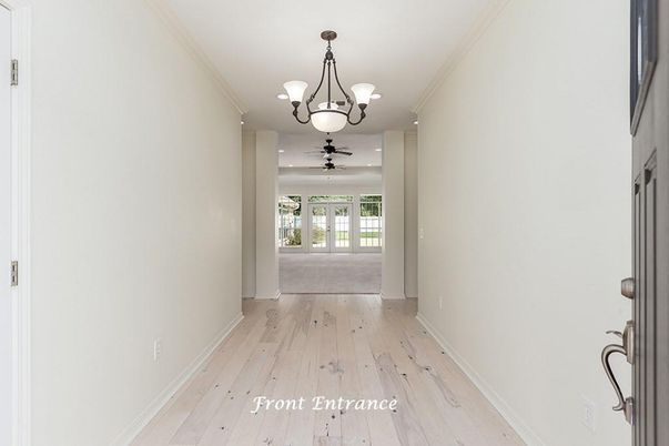 Interior, Pendant Lights, Recessed Lighting, Wood Texture Flooring