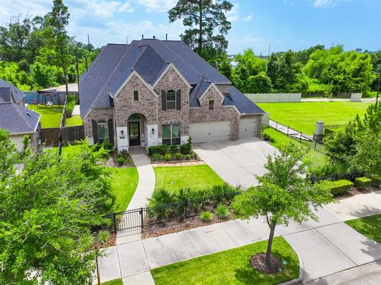 Attached, Exterior, Facade, Brick Facade, French Provincial