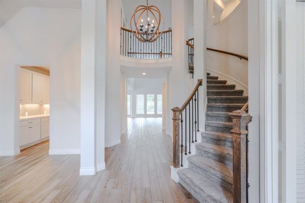 Chandelier, Interior, Wood Texture Flooring