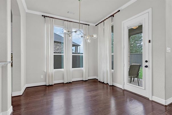 Interior, Pendant Lights, Wood Texture Flooring
