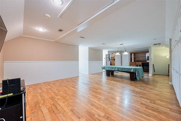 Billiard Table, Game Room, Interior, Pendant Lights, Recessed Lighting, Wood Texture Flooring