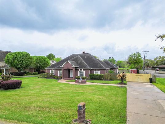 Backyard, Exterior, Facade, Brick Facade, French Provincial