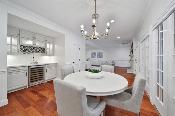 Chandelier, Dining room, Interior, Pendant Lights, Recessed Lighting, Wood Texture Flooring
