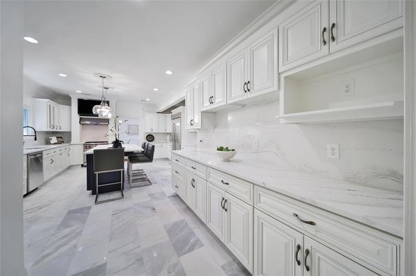 Dining room, Interior, Kitchen, Pendant Lights, Recessed Lighting