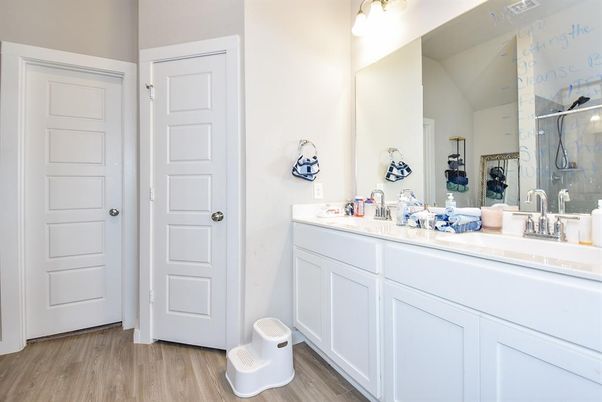 Bathroom, Dual Sink Vanities, Interior, Wood Texture Flooring
