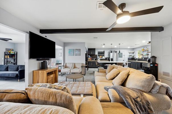 Interior, Kitchen, Living room, Pendant Lights, Recessed Lighting, Stainless Steel Appliances