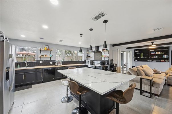 Interior, Kitchen, Living room, Pendant Lights, Recessed Lighting, Stainless Steel Appliances