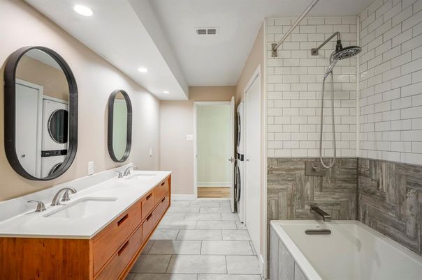 Bathroom, Dual Sink Vanities, Glass Shower, Interior, Recessed Lighting
