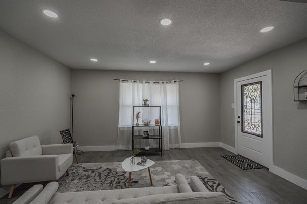 Interior, Living room, Recessed Lighting, Wood Texture Flooring