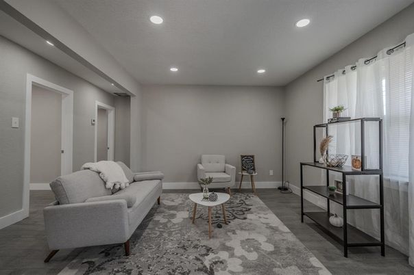 Interior, Living room, Recessed Lighting, Wood Texture Flooring