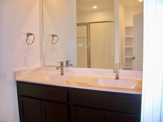 Bathroom, Dual Sink Vanities, Interior, Recessed Lighting
