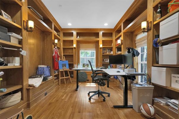Home Office, Interior, Recessed Lighting, Wood Texture Flooring