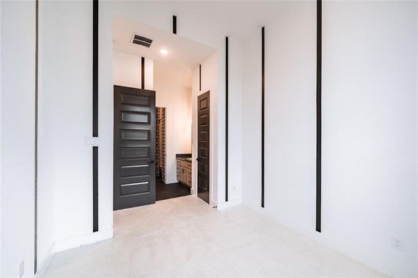 Empty room, Interior, Recessed Lighting, Walk-in Closets