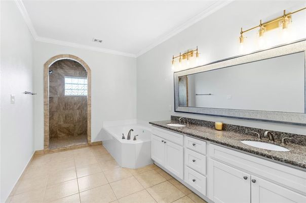 Bathroom, Dual Sink Vanities, Glass Shower, Interior