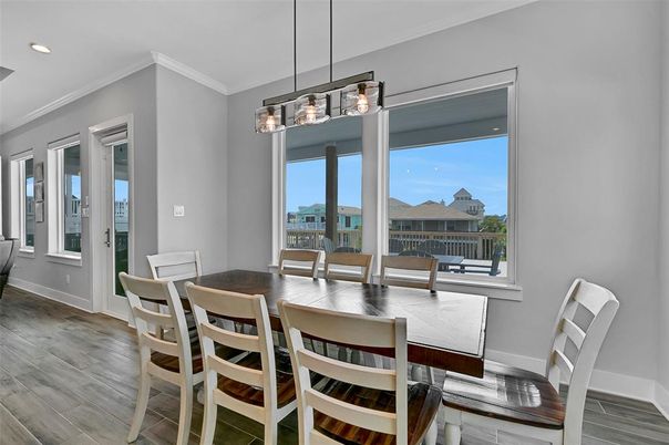 Dining room, Interior, Pendant Lights, Recessed Lighting, Wood Texture Flooring