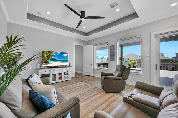 Home Theatre Room, Interior, Living room, Recessed Lighting, Wood Texture Flooring