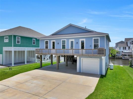 Backyard, Exterior, Water