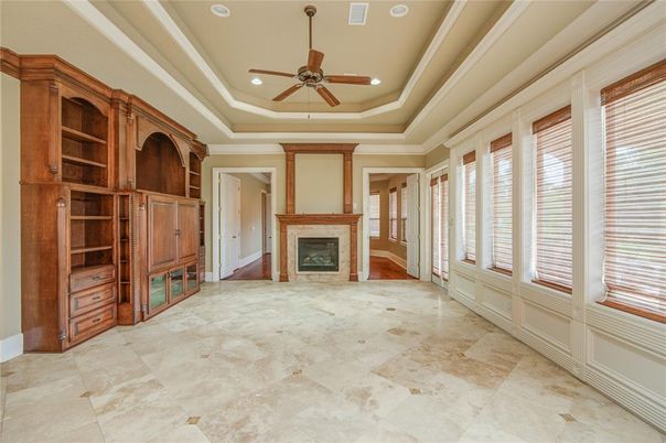 Fireplace, Interior, Recessed Lighting