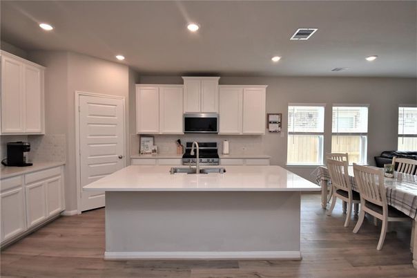 Dining room, Interior, Kitchen, Recessed Lighting, Wood Texture Flooring
