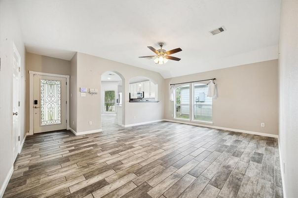 Empty room, Interior, Recessed Lighting, Wood Texture Flooring