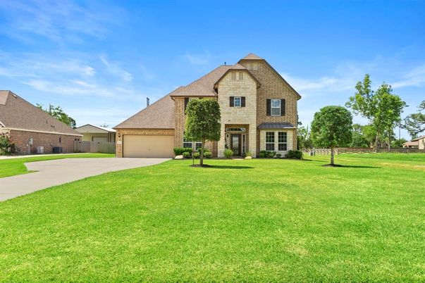Attached, Backyard, Exterior, Facade, Brick Facade, Brick Traditional