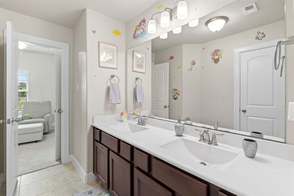 Bathroom, Dual Sink Vanities, Interior