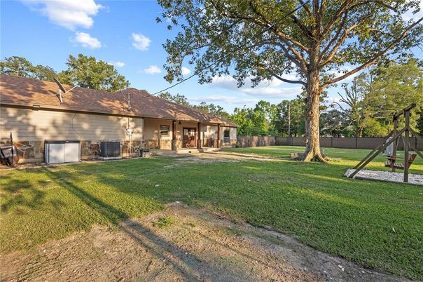 Backyard, Exterior, Playground