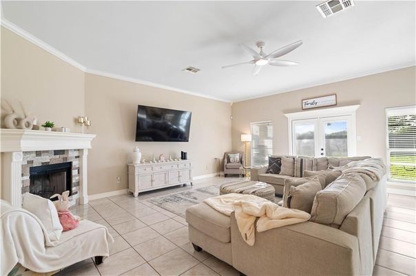 Fireplace, Interior, Living room