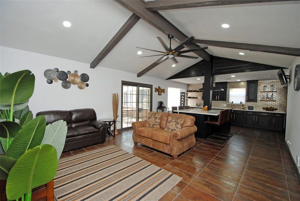 Interior, Kitchen, Living room, Recessed Lighting, Wooden Beams