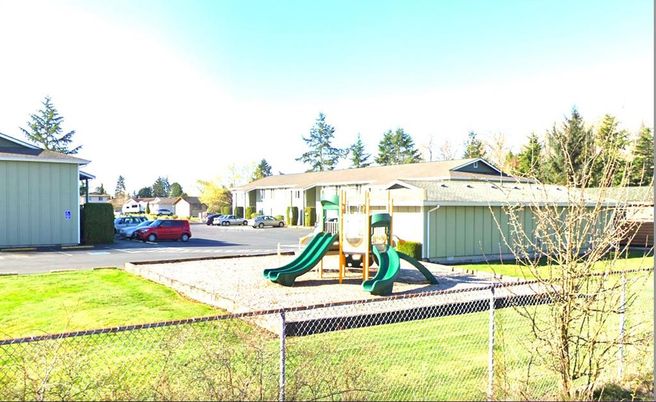 Backyard, Exterior, Playground