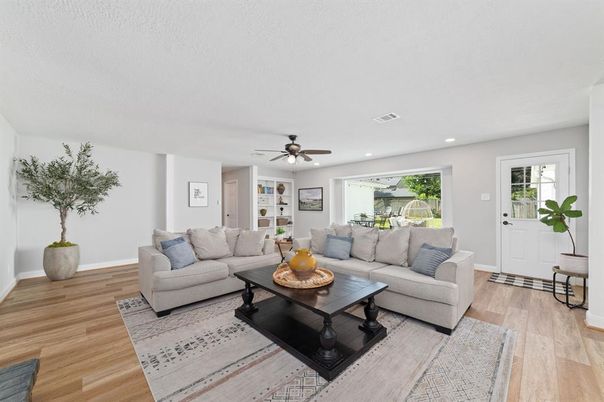 Interior, Living room, Recessed Lighting, Wood Texture Flooring