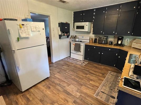 Interior, Kitchen, Wood Texture Flooring