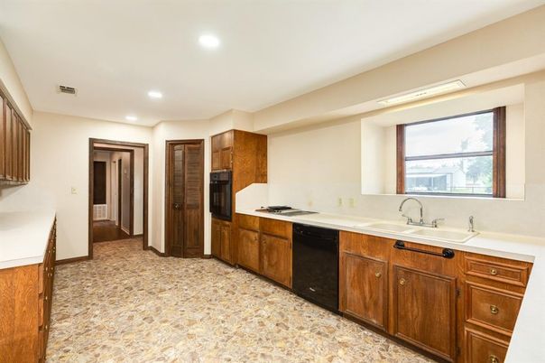Interior, Kitchen, Recessed Lighting