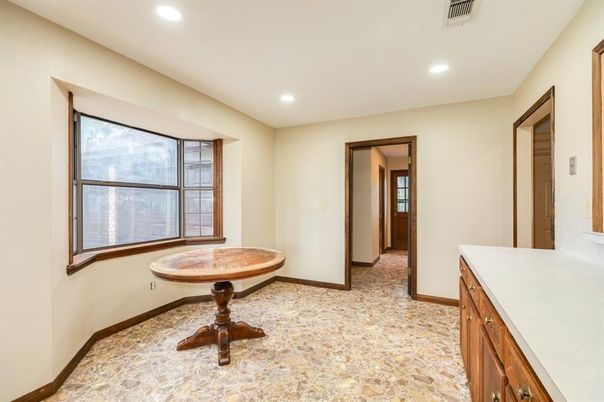 Interior, Recessed Lighting