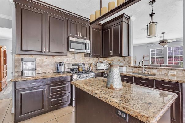 Interior, Kitchen, Pendant Lights
