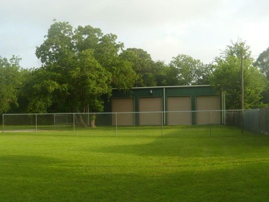 Backyard, Detached Garage, Exterior