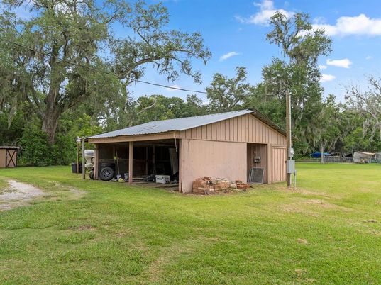 Backyard, Exterior