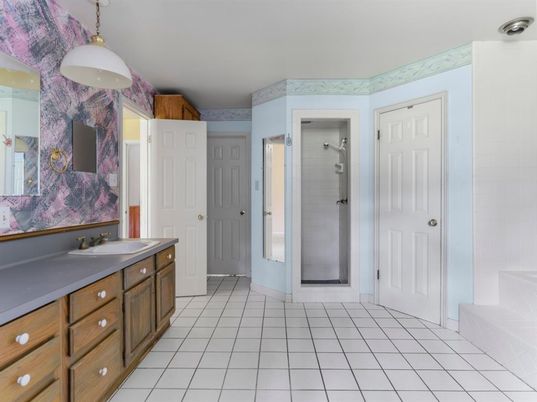 Bathroom, Interior, Pendant Lights