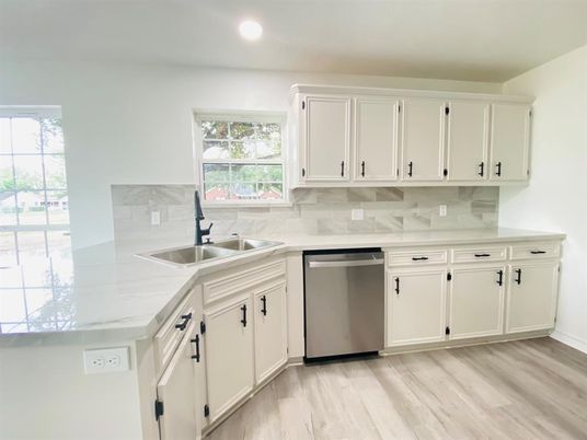 Interior, Kitchen, Recessed Lighting, Wood Texture Flooring