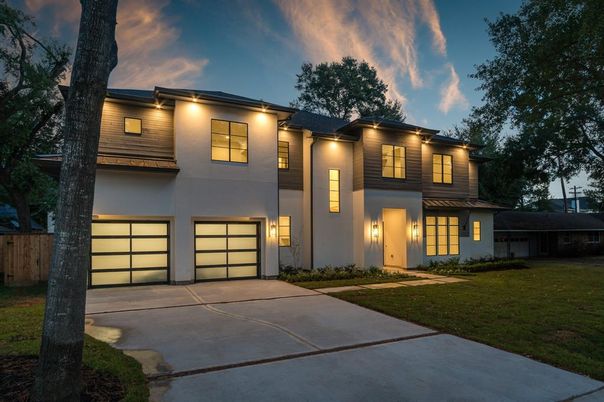 Attached, Exterior, Facade, Modern