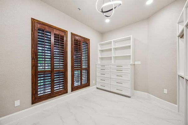 Interior, Marble, Pendant Lights, Recessed Lighting, Walk-in Closets